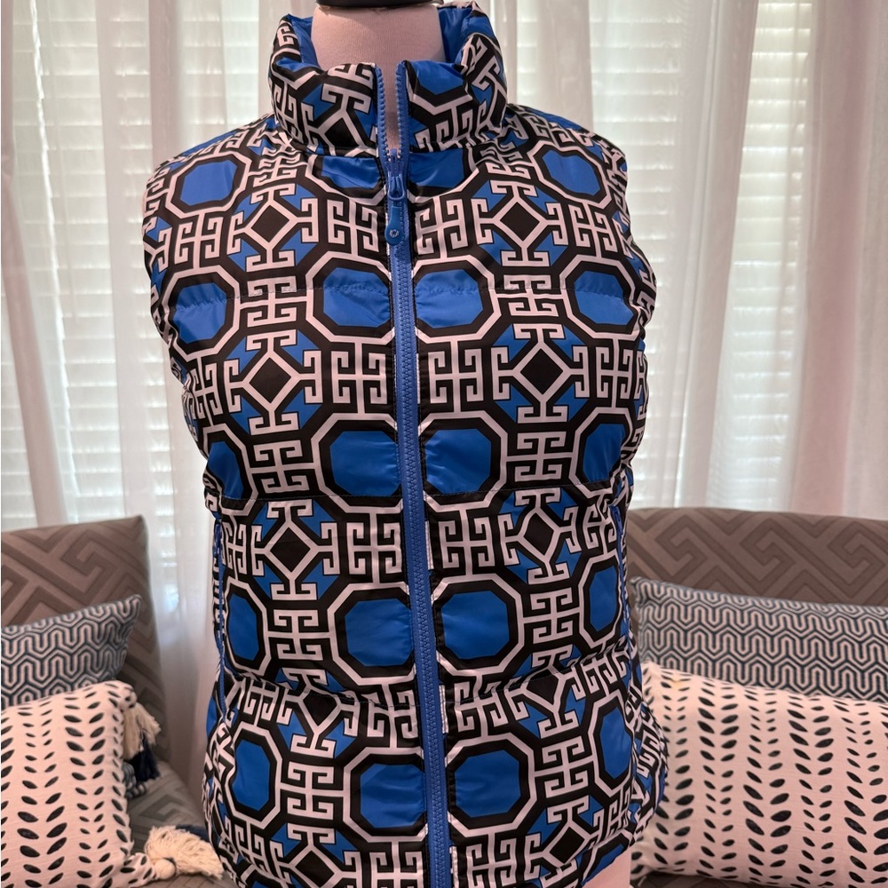 IBKUL Geometric Blue and Black Puffer Vest, reversible, size medium